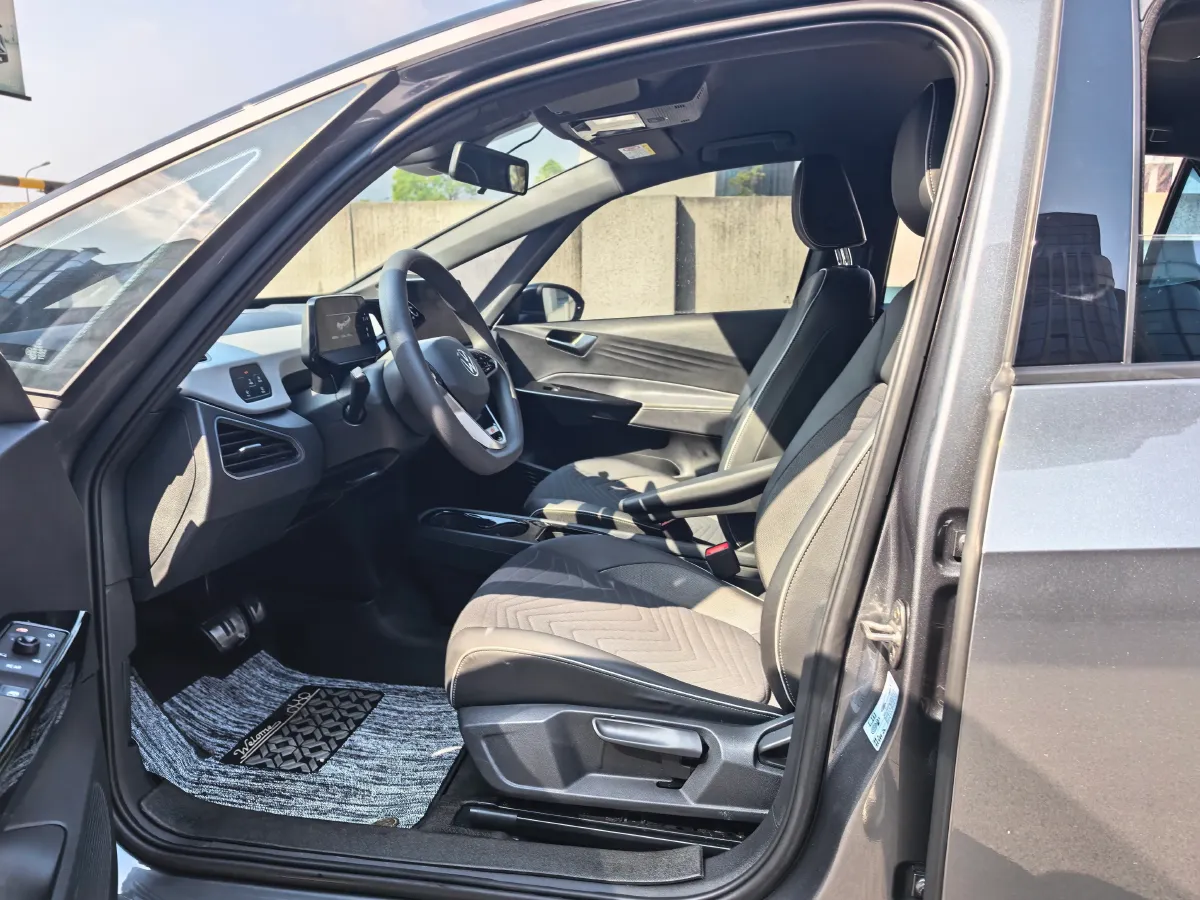 2023 Volkswagen ID.3 BEV 52.8KWH,autocango,china used car exporter,china ev exporter,chinese used car exporter,chinese used ev exporter
