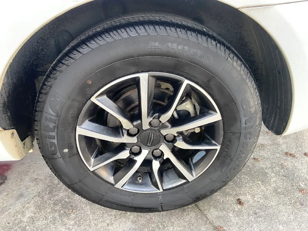 2019 Geely Emgrand 1.5L 109HP L4 5MT,autocango,china used car exporter,china ev exporter,chinese used car exporter,chinese used ev exporter