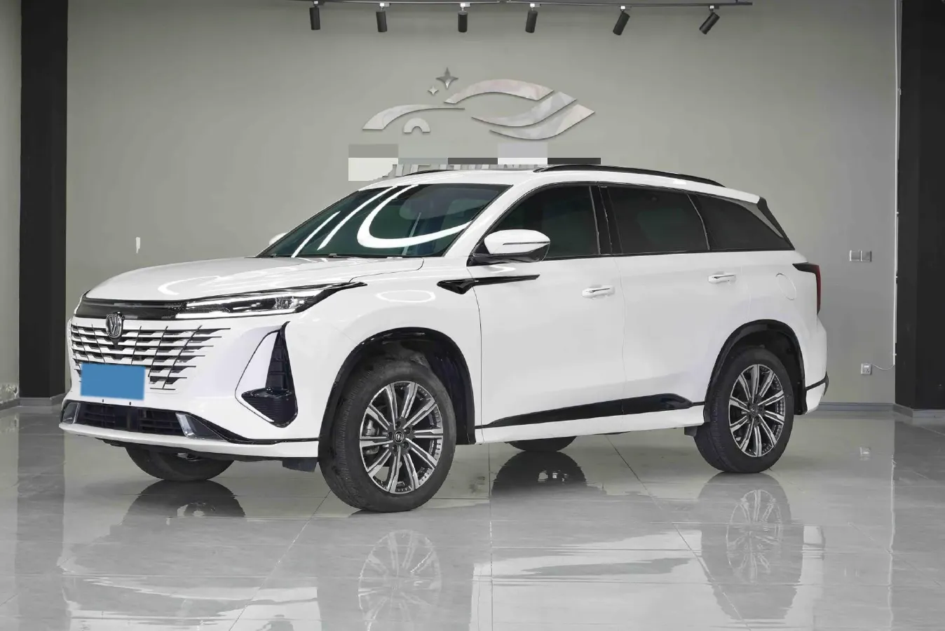 2023 ChangAn CS75 Plus 1.5T 188HP L4 8AT,autocango,china used car exporter,china ev exporter,chinese used car exporter,chinese used ev exporter