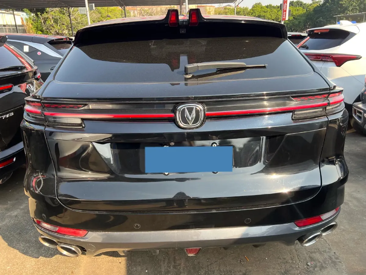 2021 ChangAn UNI-K 2.0T 233HP L4 8AT,autocango,china used car exporter,china ev exporter,chinese used car exporter,chinese used ev exporter