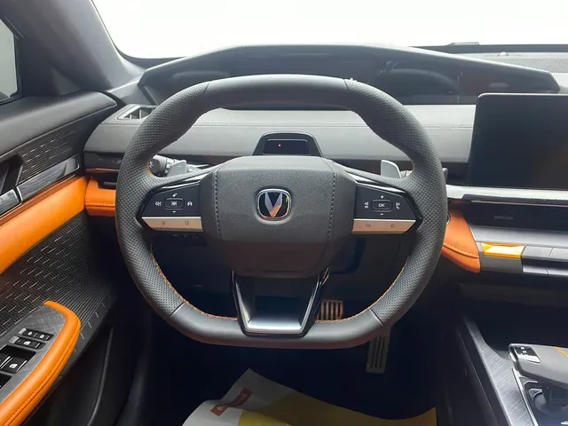 2023 ChangAn UNI-V 1.5T 188HP L4 7DCT,autocango,china used car exporter,china ev exporter,chinese used car exporter,chinese used ev exporter