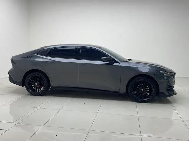 2023 ChangAn UNI-V 1.5T 188HP L4 7DCT,autocango,china used car exporter,china ev exporter,chinese used car exporter,chinese used ev exporter