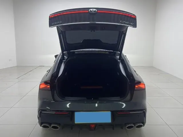 2023 ChangAn UNI-V 1.5T 188HP L4 7DCT,autocango,china used car exporter,china ev exporter,chinese used car exporter,chinese used ev exporter