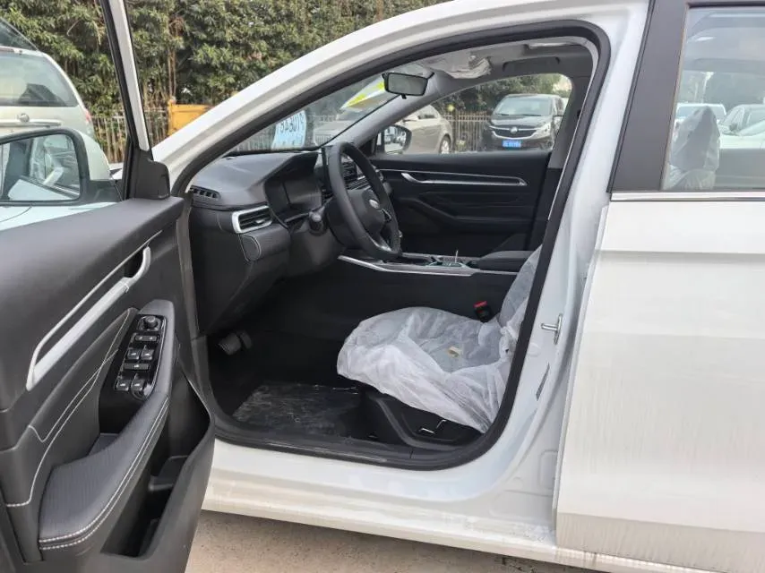 2026 Geely Emgrand 1.5L 120HP L4 CVT,autocango,china used car exporter,china ev exporter,chinese used car exporter,chinese used ev exporter