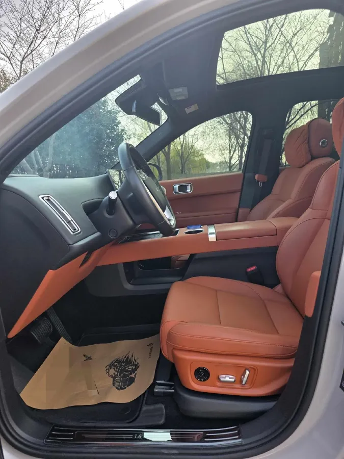 2024 Li L6 Range Extended 154HP L4 REEV 36.8KWH,autocango,china used car exporter,china ev exporter,chinese used car exporter,chinese used ev exporter