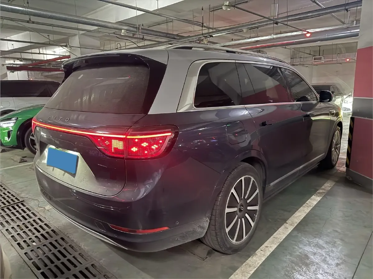 2024 AITO AITO M9 1.5T 152HP L4 REEV 42KWH,autocango,china used car exporter,china ev exporter,chinese used car exporter,chinese used ev exporter