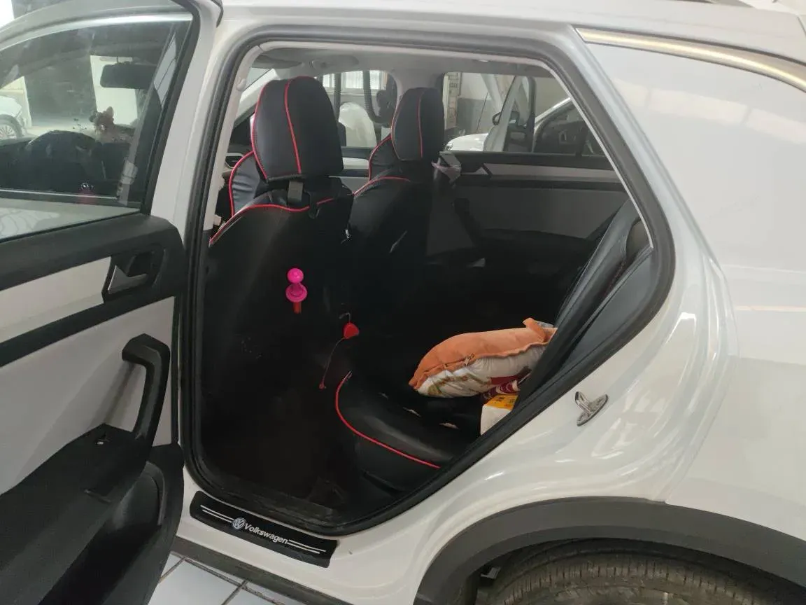 2023 Volkswagen T-Roc 1.4T 150HP L4 7DCT,autocango,china used car exporter,china ev exporter,chinese used car exporter,chinese used ev exporter