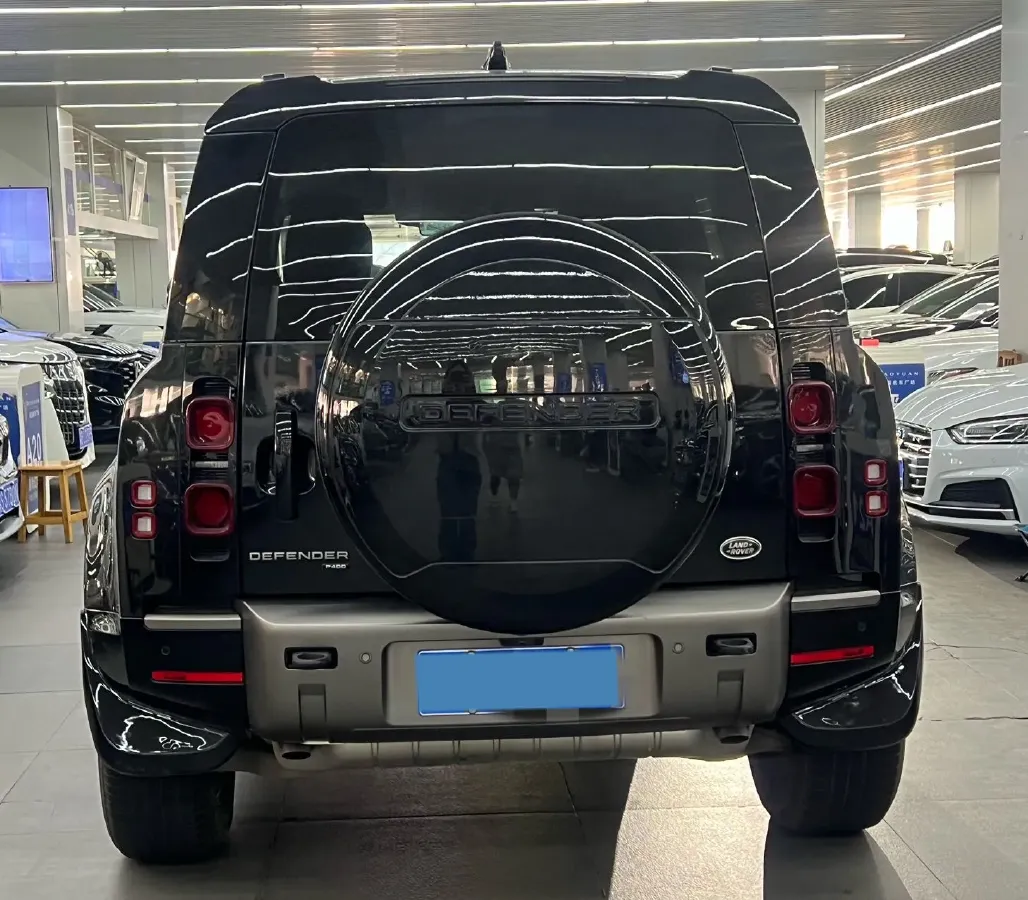 2023 Land Rover Defender 3.0T 400HP L6 8AT,autocango,china used car exporter,china ev exporter,chinese used car exporter,chinese used ev exporter