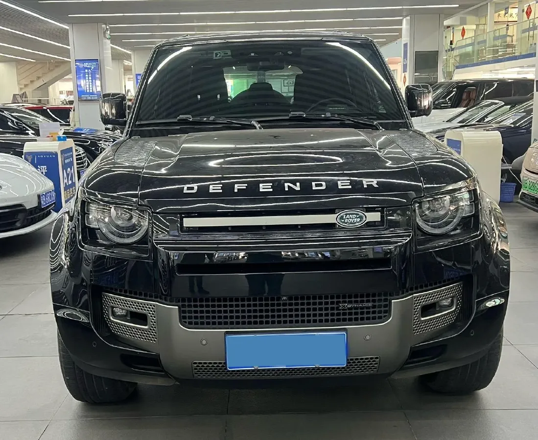2023 Land Rover Defender 3.0T 400HP L6 8AT,autocango,china used car exporter,china ev exporter,chinese used car exporter,chinese used ev exporter