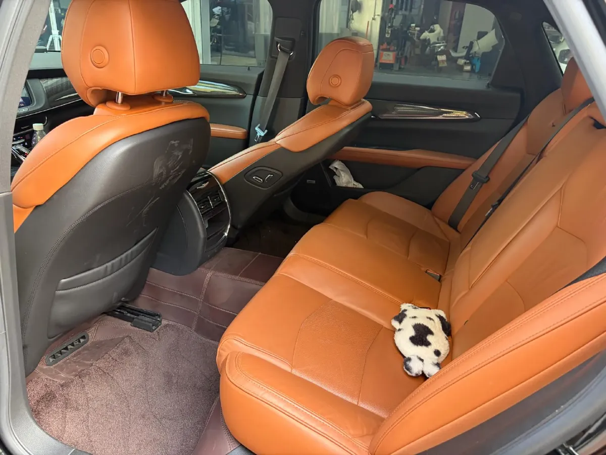 2022 Cadillac CT6 2.0T 237HP L4 10AT,autocango,china used car exporter,china ev exporter,chinese used car exporter,chinese used ev exporter