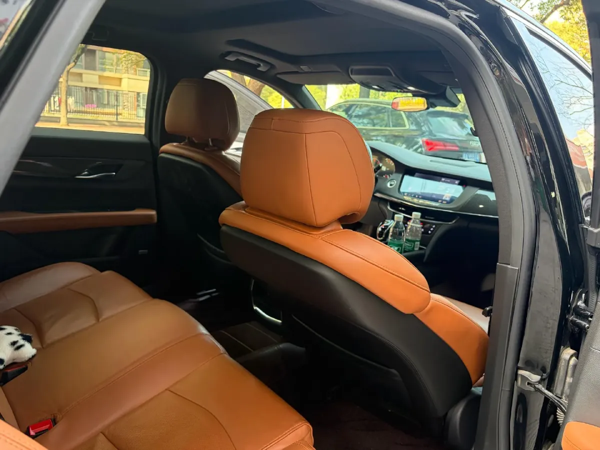 2022 Cadillac CT6 2.0T 237HP L4 10AT,autocango,china used car exporter,china ev exporter,chinese used car exporter,chinese used ev exporter