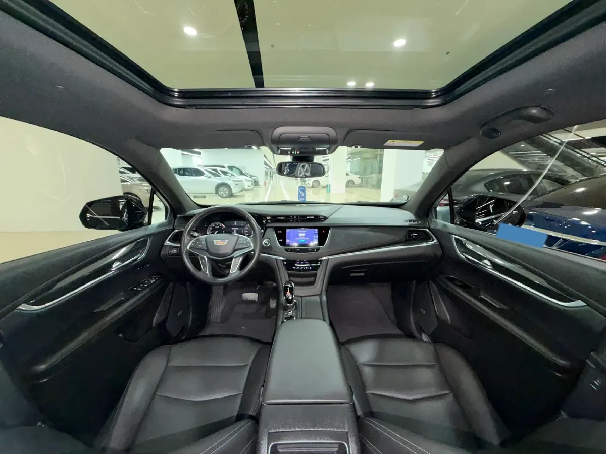 2022 Cadillac XT5 2.0T 237HP L4 9AT,autocango,china used car exporter,china ev exporter,chinese used car exporter,chinese used ev exporter