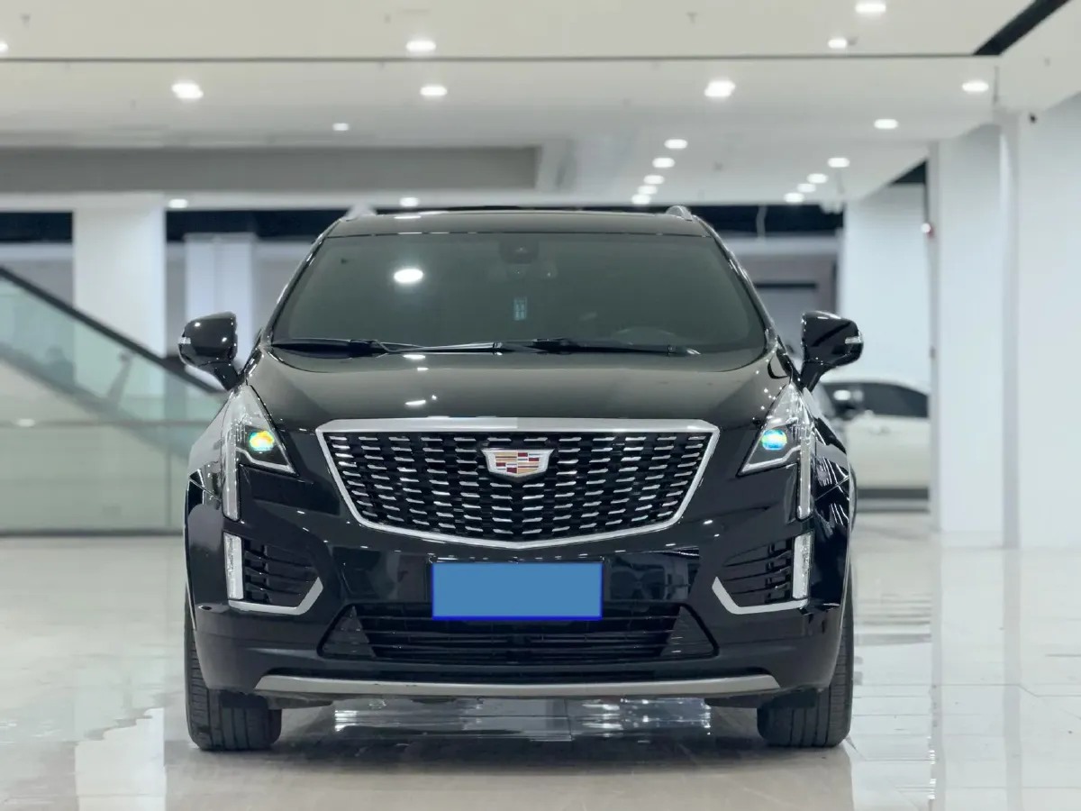 2022 Cadillac XT5 2.0T 237HP L4 9AT,autocango,china used car exporter,china ev exporter,chinese used car exporter,chinese used ev exporter