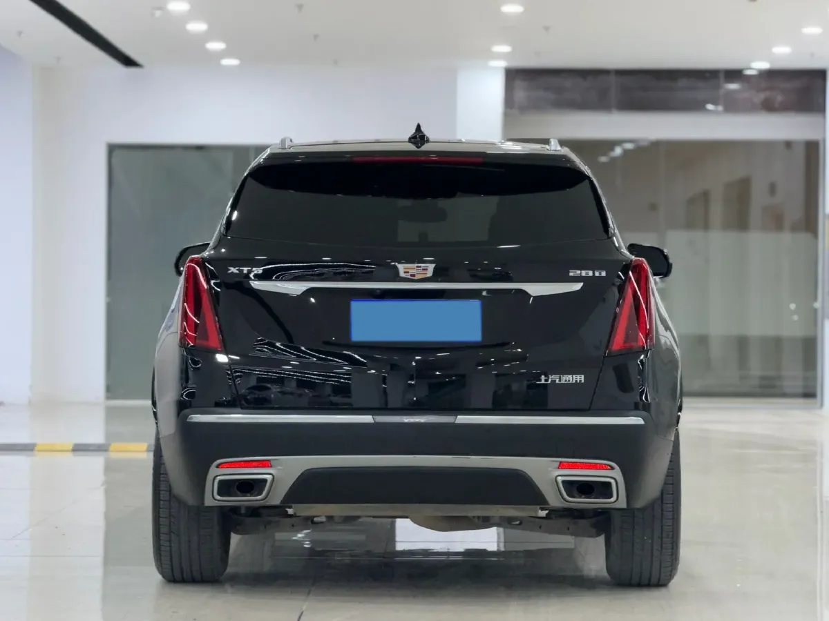 2022 Cadillac XT5 2.0T 237HP L4 9AT,autocango,china used car exporter,china ev exporter,chinese used car exporter,chinese used ev exporter