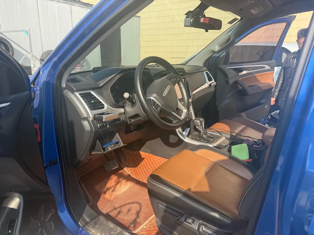 2021 MAXUS T70 2.0T 163HP L4 6AT,autocango,china used car exporter,china ev exporter,chinese used car exporter,chinese used ev exporter