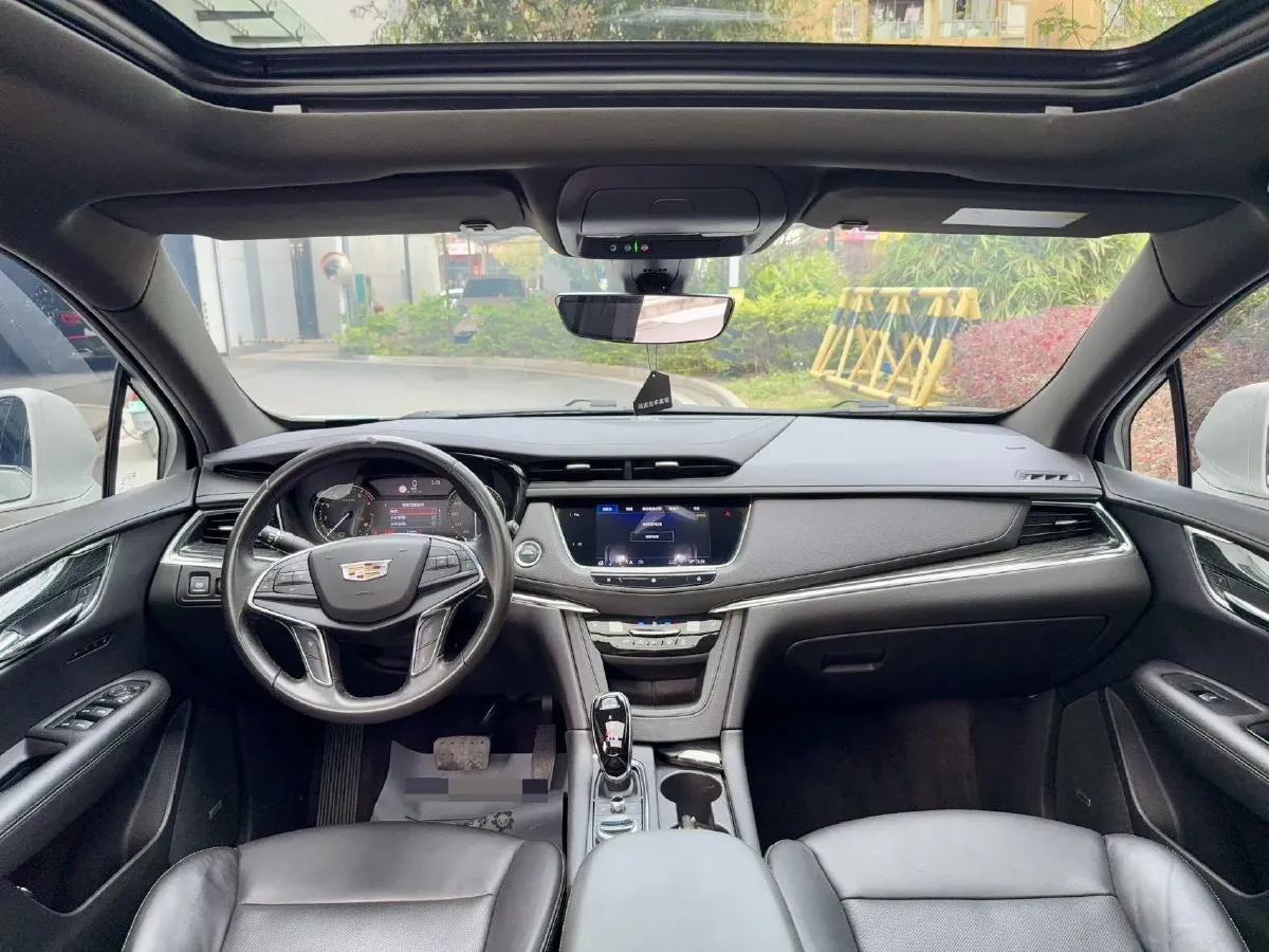 2020 Cadillac XT5 2.0T 237HP L4 9AT,autocango,china used car exporter,china ev exporter,chinese used car exporter,chinese used ev exporter