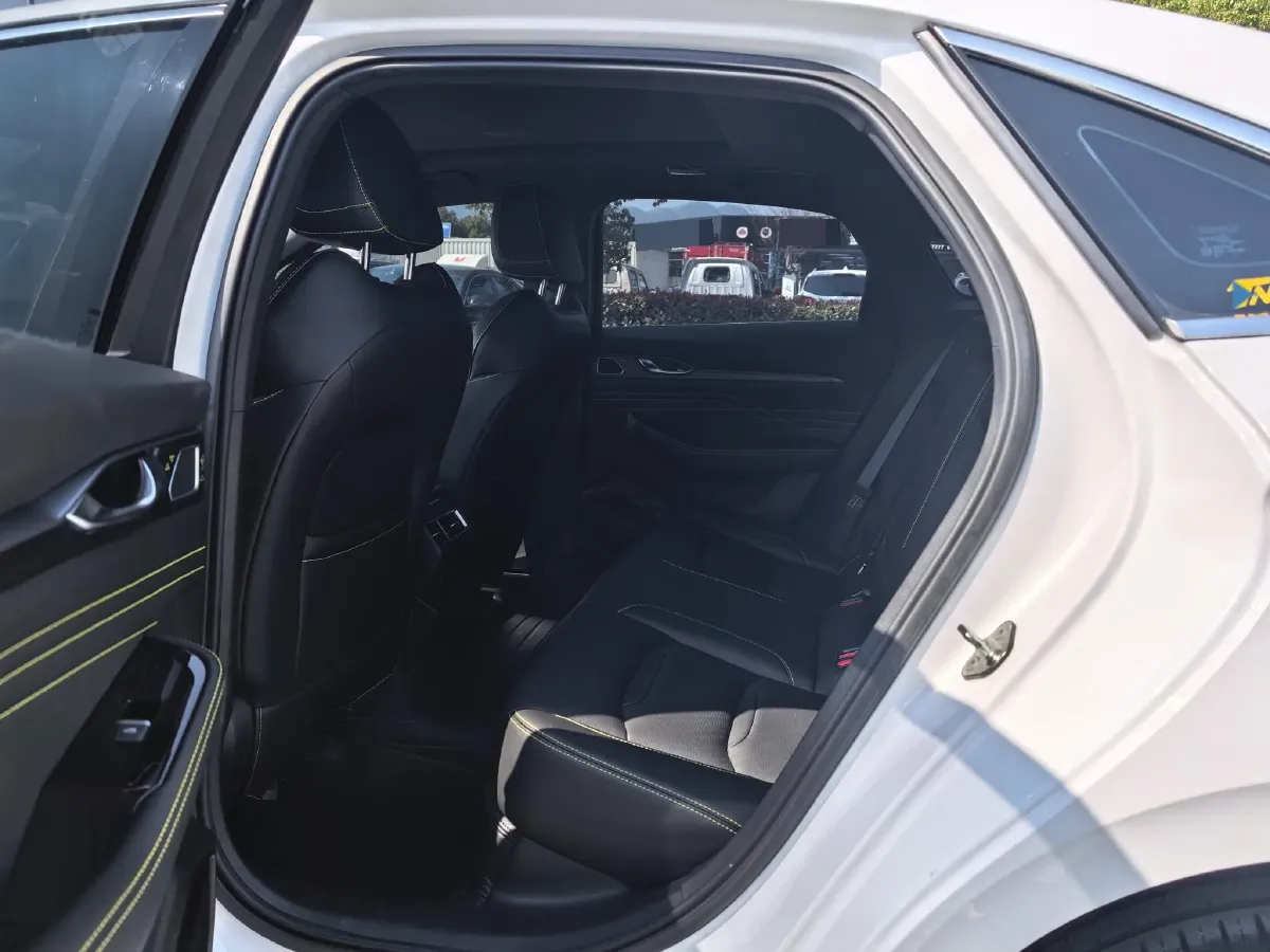 2023 Geely Preface 1.5T 181HP L4 7DCT,autocango,china used car exporter,china ev exporter,chinese used car exporter,chinese used ev exporter