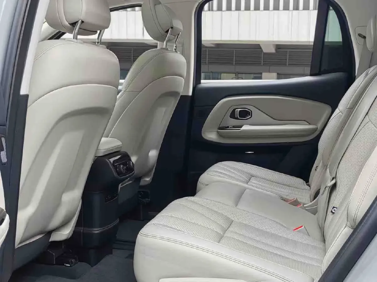 2018 NIO ES8 BEV 70KWH,autocango,china used car exporter,china ev exporter,chinese used car exporter,chinese used ev exporter