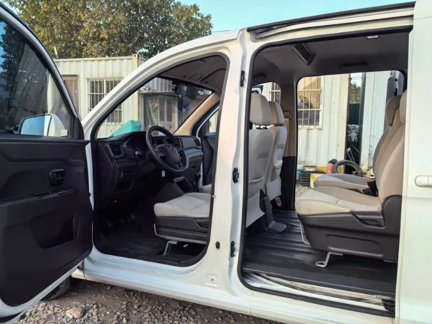 2022 DongFeng Forthing LingZhi 1.6L 122HP L4 5MT,autocango,china used car exporter,china ev exporter,chinese used car exporter,chinese used ev exporter