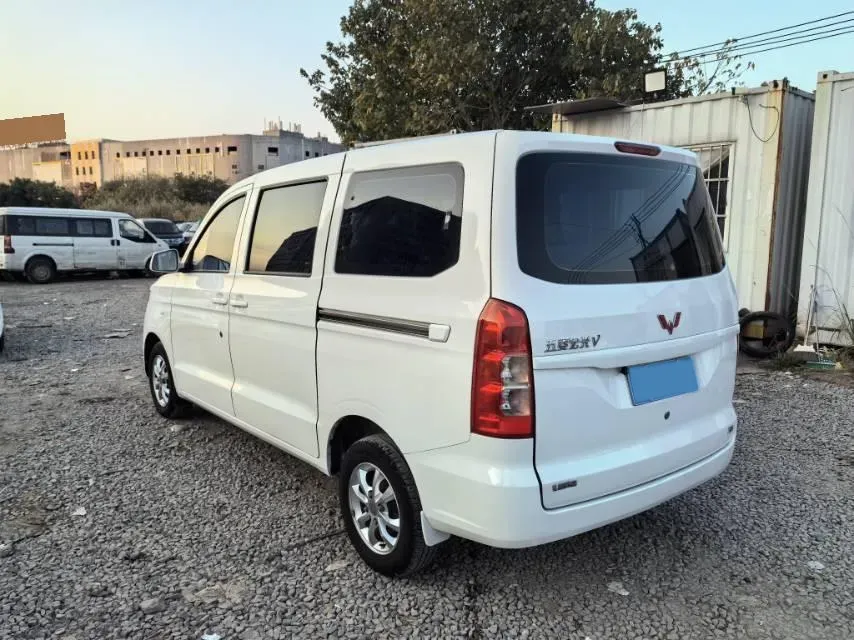 2022 DongFeng Forthing LingZhi 1.6L 122HP L4 5MT,autocango,china used car exporter,china ev exporter,chinese used car exporter,chinese used ev exporter