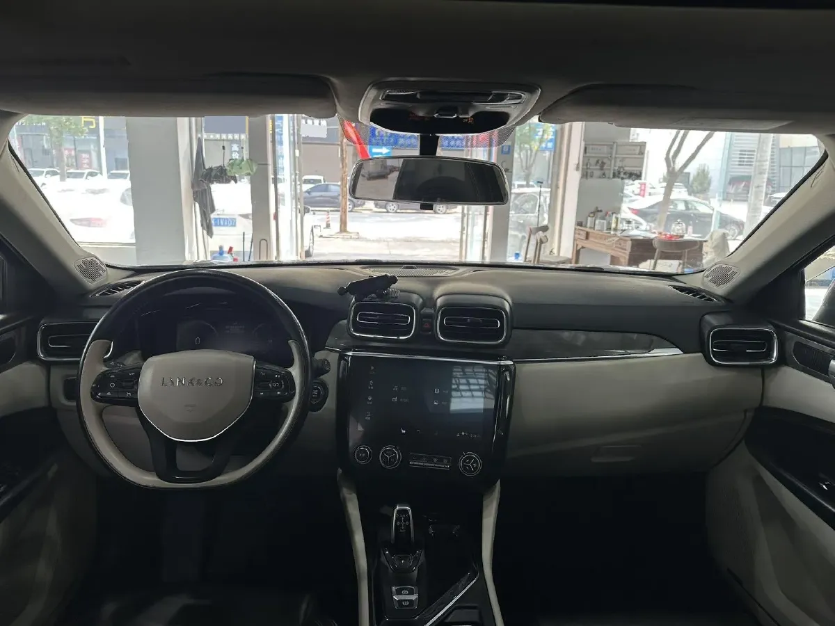 2018 Geely Emgrand GT 1.5T 180HP L3 7DCT,autocango,china used car exporter,china ev exporter,chinese used car exporter,chinese used ev exporter