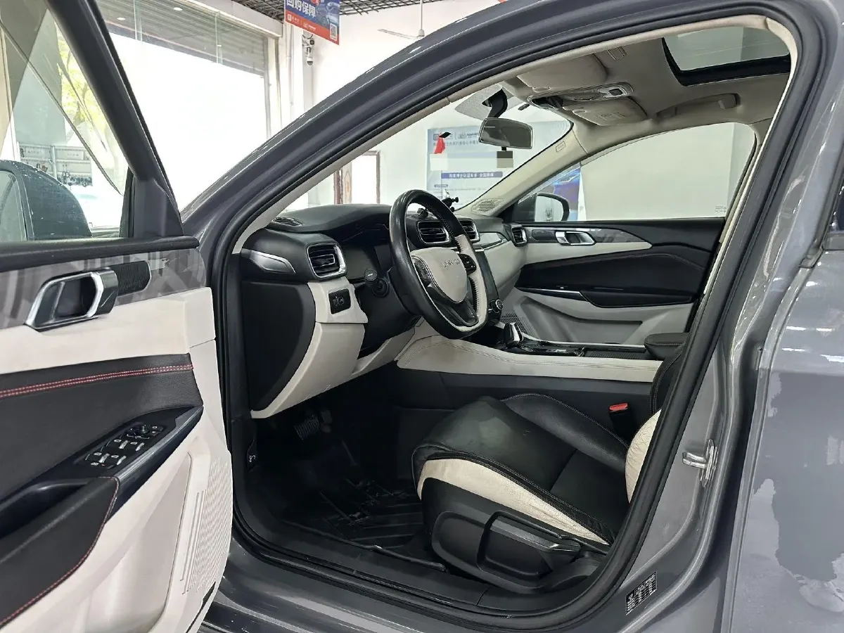 2018 Geely Emgrand GT 1.5T 180HP L3 7DCT,autocango,china used car exporter,china ev exporter,chinese used car exporter,chinese used ev exporter