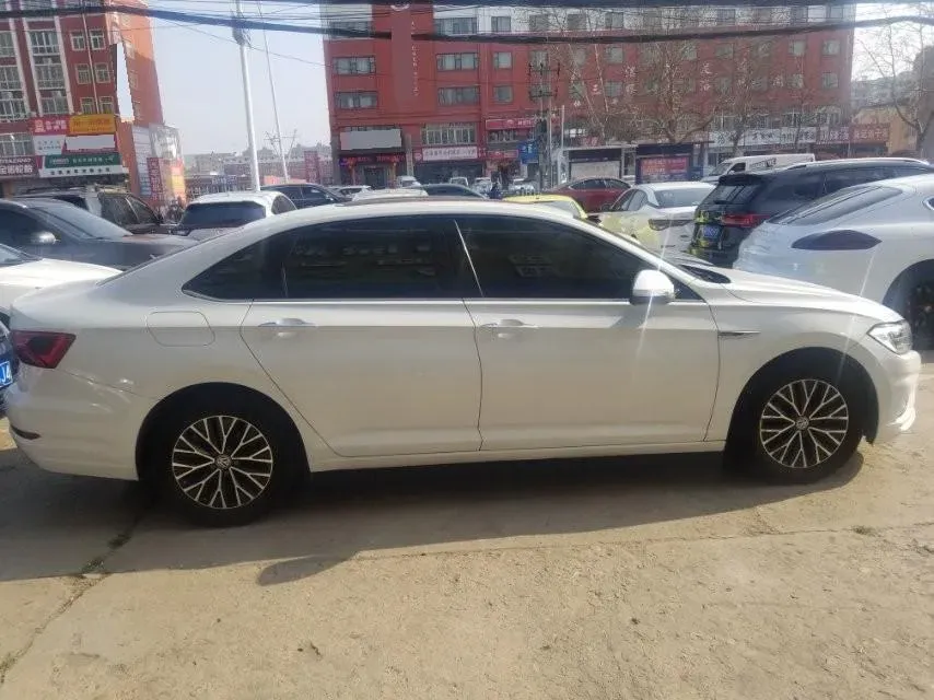 2019 Jeep Renegade 1.3T 173HP L4 7DCT,autocango,china used car exporter,china ev exporter,chinese used car exporter,chinese used ev exporter