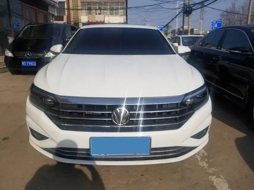 2019 Jeep Renegade 1.3T 173HP L4 7DCT,autocango,china used car exporter,china ev exporter,chinese used car exporter,chinese used ev exporter