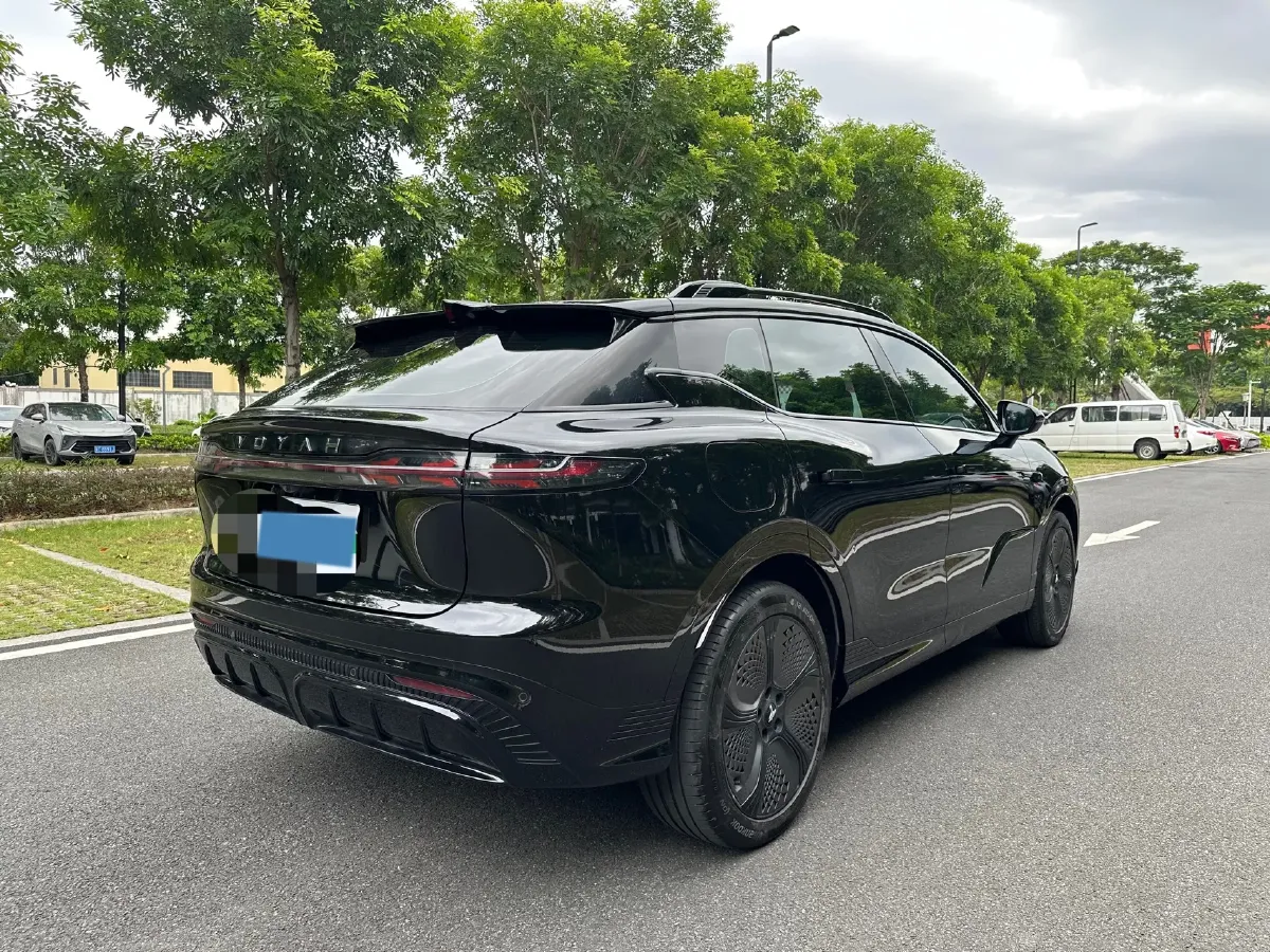 2024 Voyah ZhiYin BEV 79KWH,autocango,china used car exporter,china ev exporter,chinese used car exporter,chinese used ev exporter