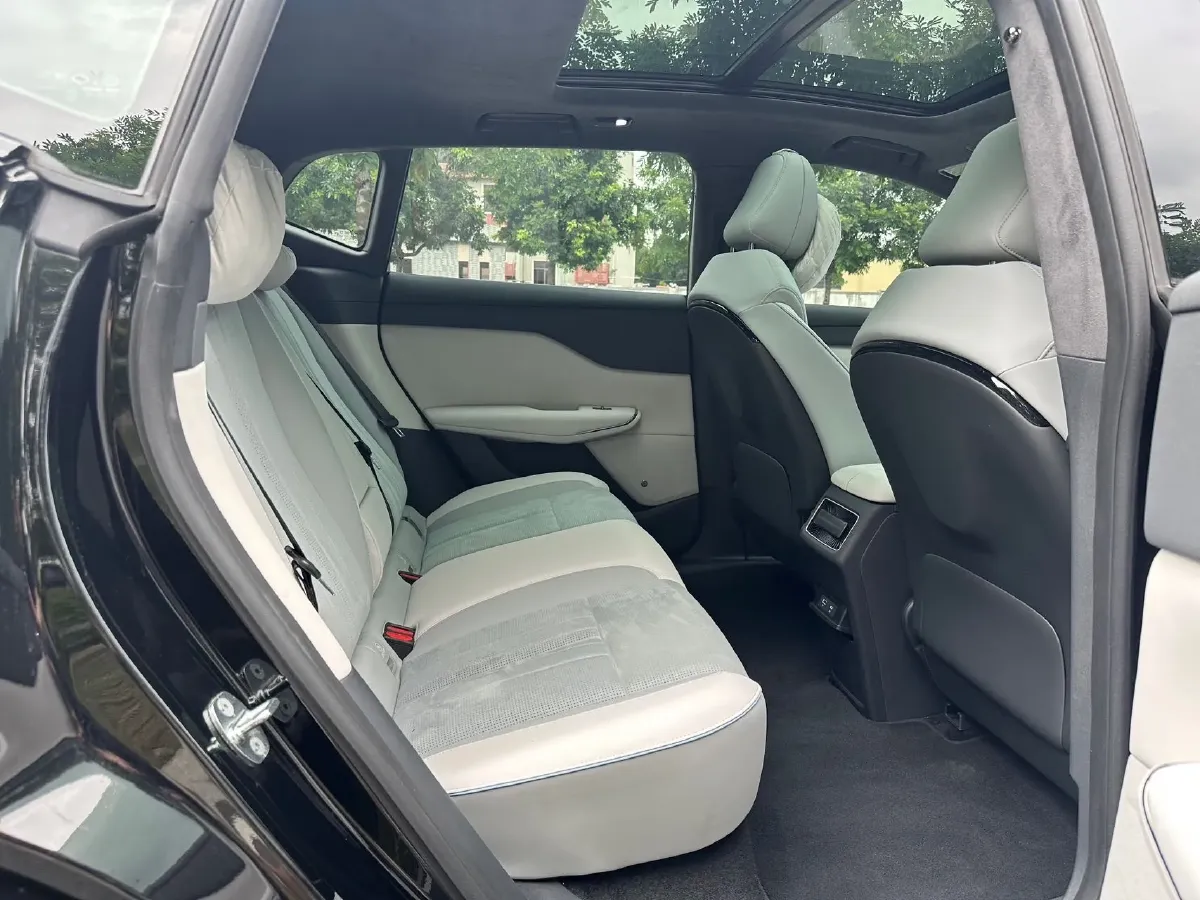 2024 Voyah ZhiYin BEV 79KWH,autocango,china used car exporter,china ev exporter,chinese used car exporter,chinese used ev exporter