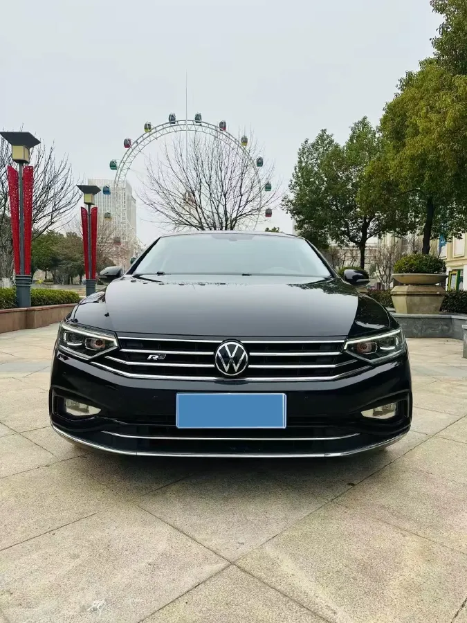 2021 Volkswagen Magotan 2.0T 186HP L4 7DCT,autocango,china used car exporter,china ev exporter,chinese used car exporter,chinese used ev exporter