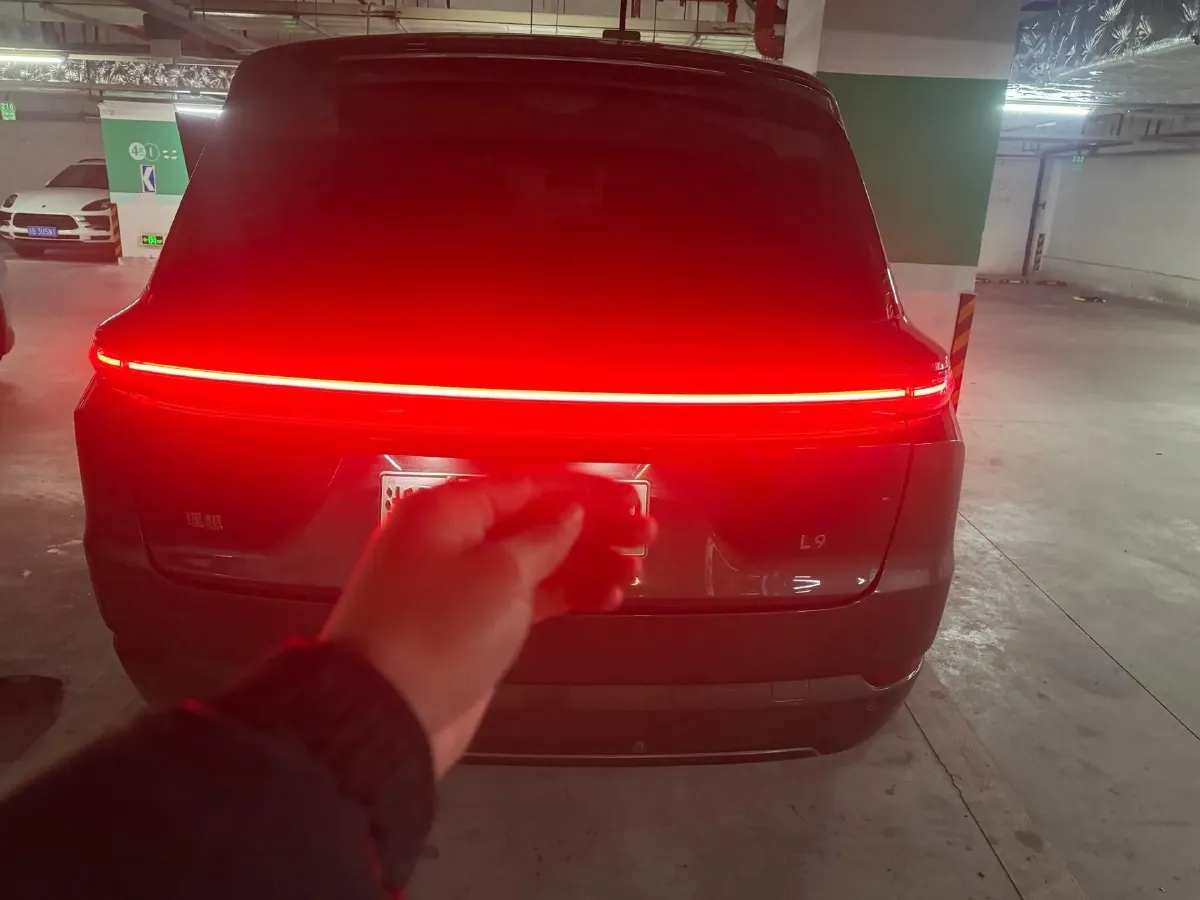 2022 Li L9 Range Extended 154HP REEV 42.6KWH,autocango,china used car exporter,china ev exporter,chinese used car exporter,chinese used ev exporter