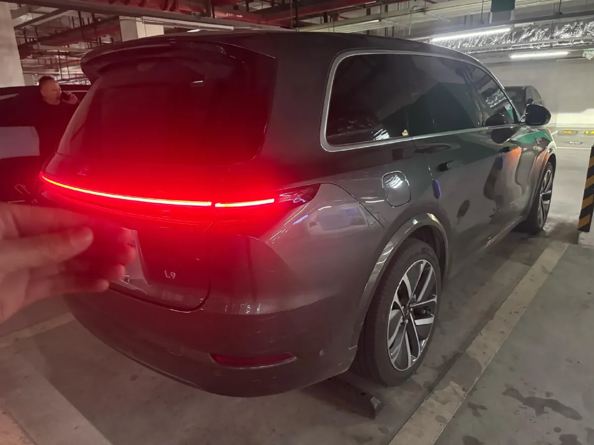 2022 Li L9 Range Extended 154HP REEV 42.6KWH,autocango,china used car exporter,china ev exporter,chinese used car exporter,chinese used ev exporter