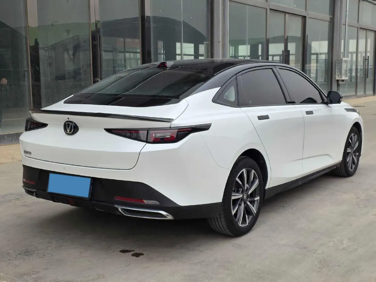 2023 ChangAn Oshan Z6 1.5T 188HP L4 7DCT,autocango,china used car exporter,china ev exporter,chinese used car exporter,chinese used ev exporter