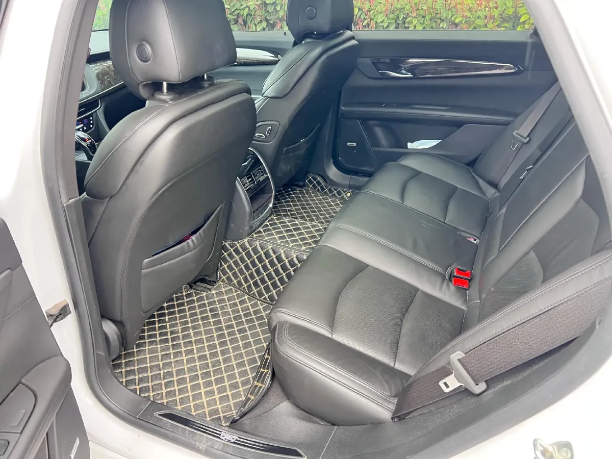 2022 Cadillac CT6 2.0T 237HP L4 10AT,autocango,china used car exporter,china ev exporter,chinese used car exporter,chinese used ev exporter