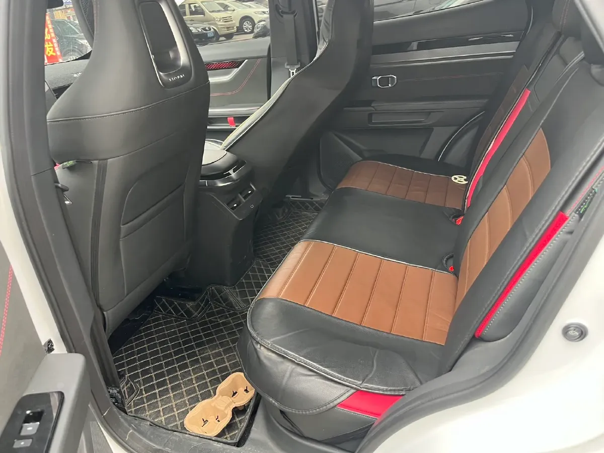 2022 Jetour DASHING 1.6T 197HP L4 7DCT,autocango,china used car exporter,china ev exporter,chinese used car exporter,chinese used ev exporter