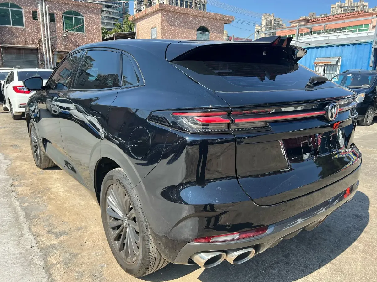 2021 ChangAn UNI-K 2.0T 233HP L4 8AT,autocango,china used car exporter,china ev exporter,chinese used car exporter,chinese used ev exporter