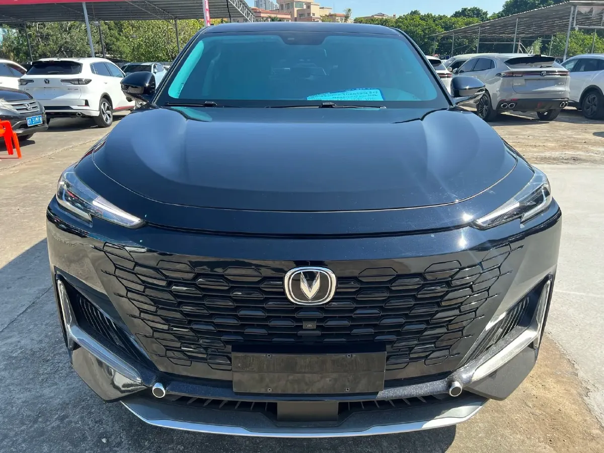 2021 ChangAn UNI-K 2.0T 233HP L4 8AT,autocango,china used car exporter,china ev exporter,chinese used car exporter,chinese used ev exporter