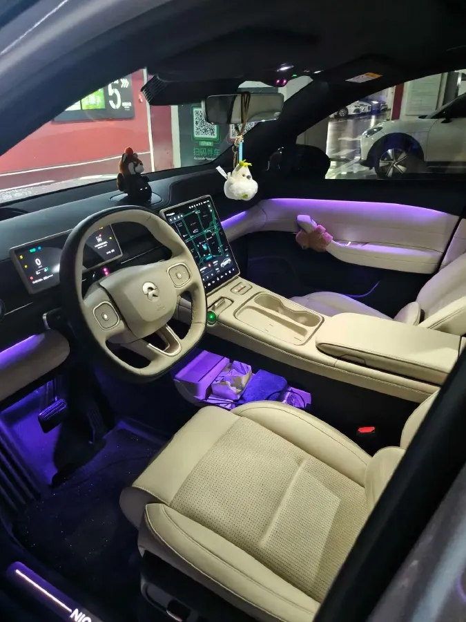 2024 NIO ES6 BEV 75KWH,autocango,china used car exporter,china ev exporter,chinese used car exporter,chinese used ev exporter