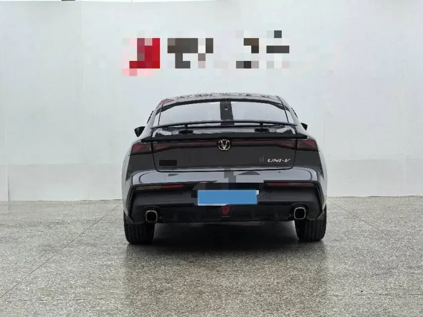 2022 ChangAn UNI-V 1.5T 188HP L4 7DCT,autocango,china used car exporter,china ev exporter,chinese used car exporter,chinese used ev exporter