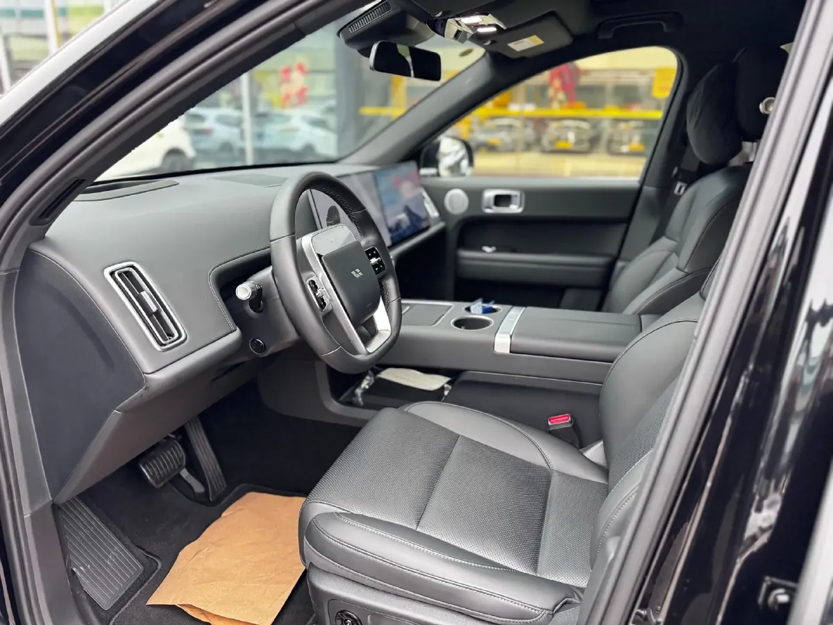 2024 Li L6 Range Extended 154HP L4 REEV 36.8KWH,autocango,china used car exporter,china ev exporter,chinese used car exporter,chinese used ev exporter