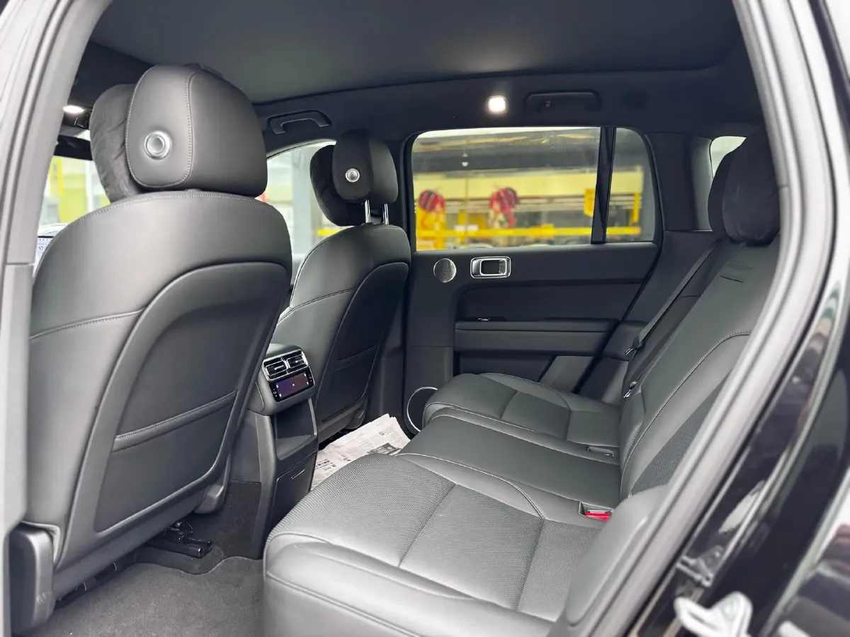 2024 Li L6 Range Extended 154HP L4 REEV 36.8KWH,autocango,china used car exporter,china ev exporter,chinese used car exporter,chinese used ev exporter