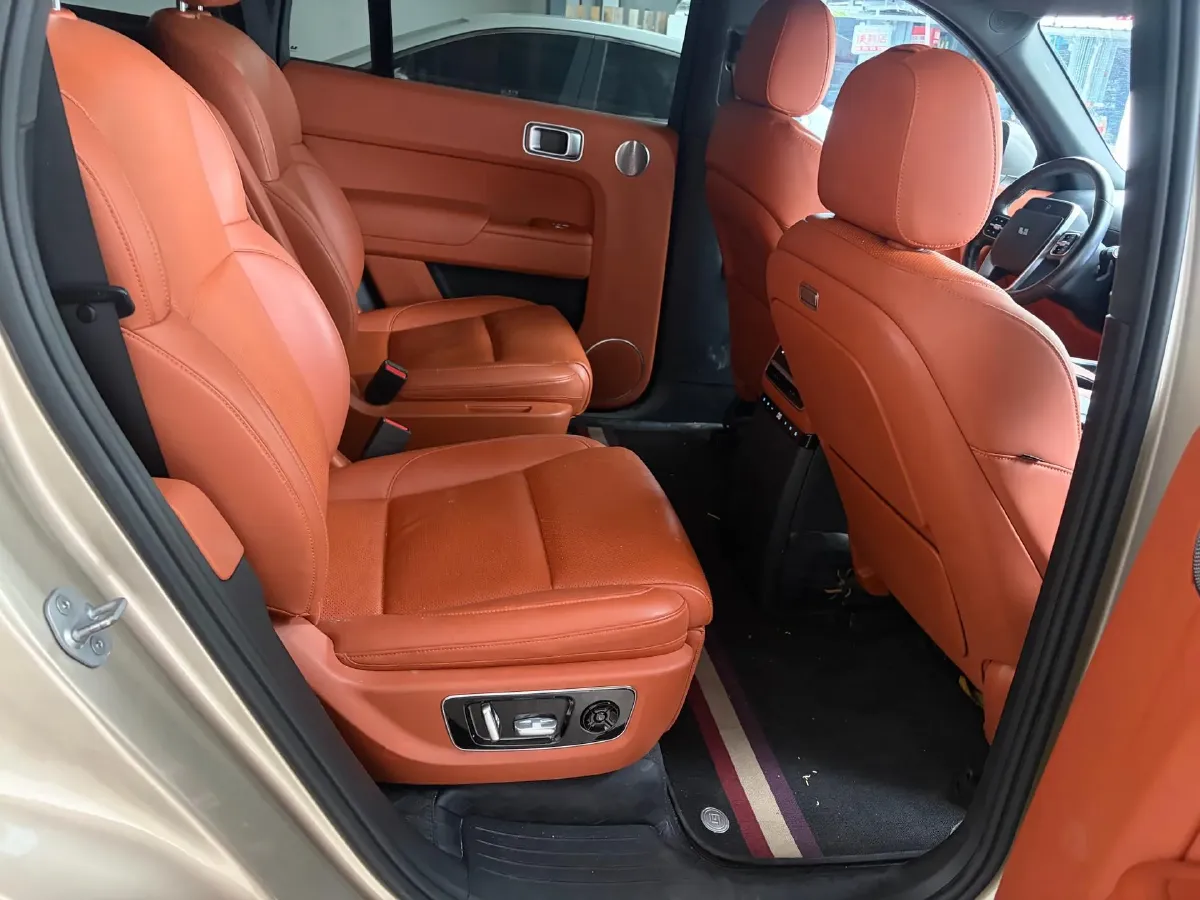 2023 Li L9 Range Extended 154HP REEV 42.6KWH,autocango,china used car exporter,china ev exporter,chinese used car exporter,chinese used ev exporter