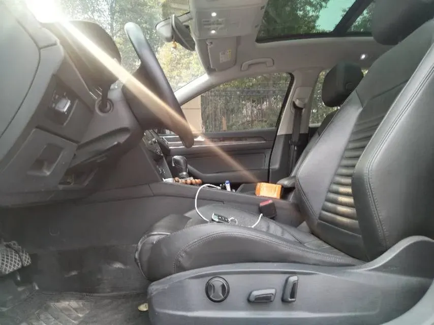 2018 Volkswagen Magotan 1.8T 180HP L4 7DCT,autocango,china used car exporter,china ev exporter,chinese used car exporter,chinese used ev exporter