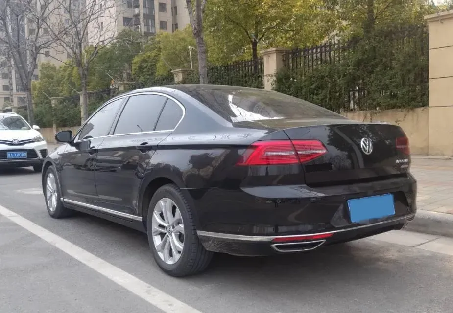 2018 Volkswagen Magotan 1.8T 180HP L4 7DCT,autocango,china used car exporter,china ev exporter,chinese used car exporter,chinese used ev exporter