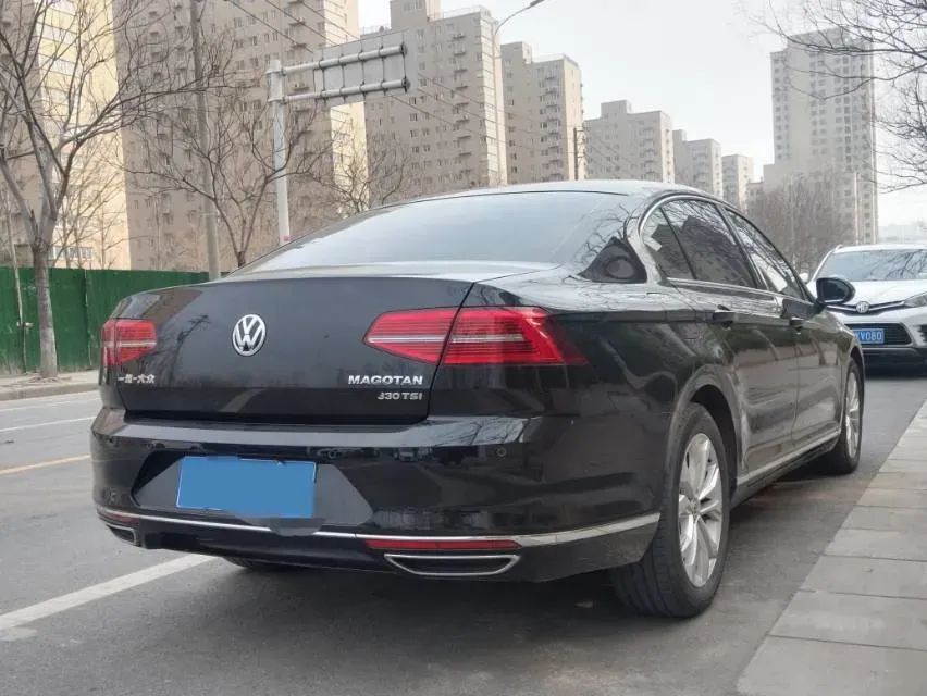 2018 Volkswagen Magotan 1.8T 180HP L4 7DCT,autocango,china used car exporter,china ev exporter,chinese used car exporter,chinese used ev exporter