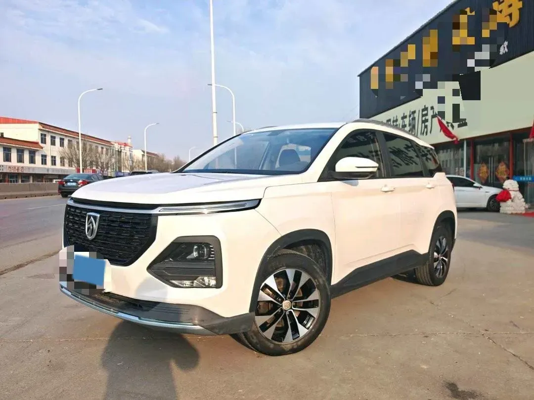 2021 BaoJun 530 1.5T 147HP L4 CVT,autocango,china used car exporter,china ev exporter,chinese used car exporter,chinese used ev exporter