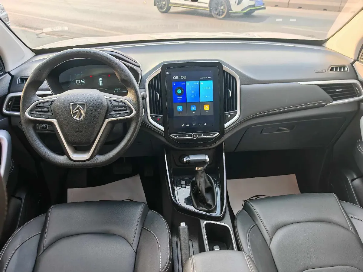 2021 BaoJun 530 1.5T 147HP L4 CVT,autocango,china used car exporter,china ev exporter,chinese used car exporter,chinese used ev exporter