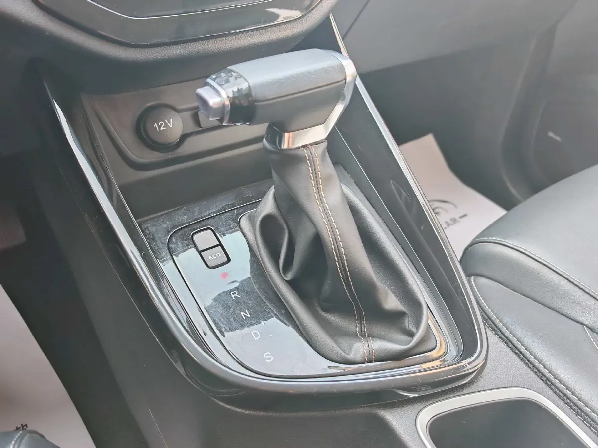 2021 BaoJun 530 1.5T 147HP L4 CVT,autocango,china used car exporter,china ev exporter,chinese used car exporter,chinese used ev exporter