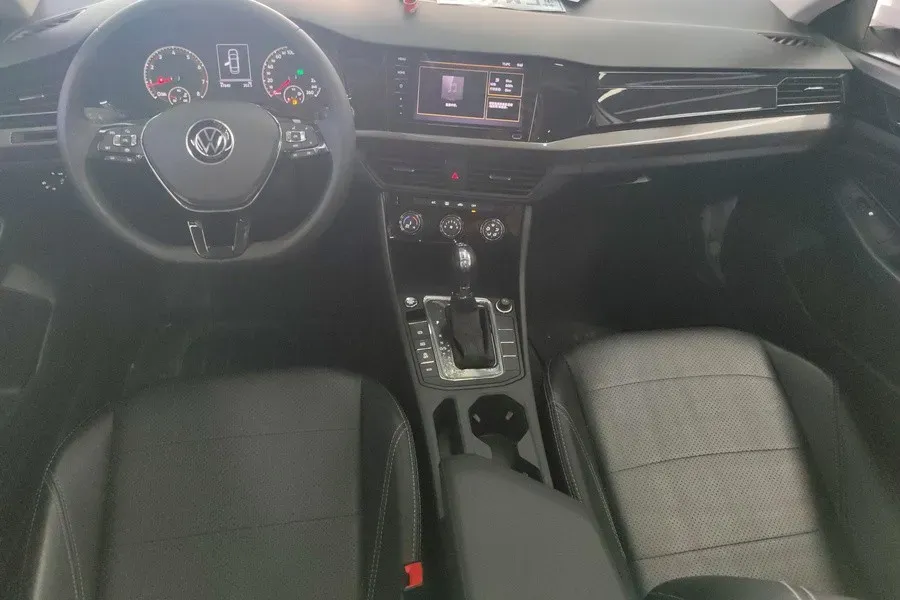 2021 Weltmeister E.5 BEV 49.92KWH,autocango,china used car exporter,china ev exporter,chinese used car exporter,chinese used ev exporter